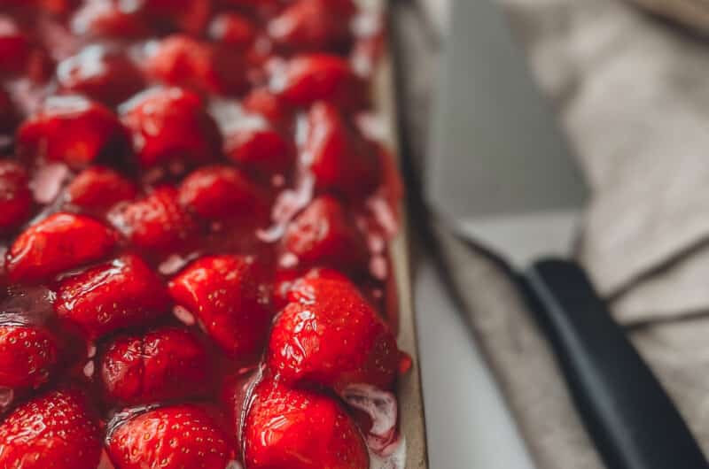 Erdbeerkuchen mit Füllung